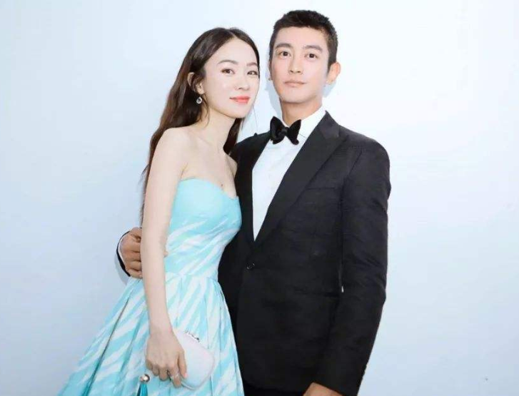 霍思燕|霍思燕夫妇为见“哎哟喂”望眼欲穿，俩人对妹妹宠极了，待遇比亲儿子还亲