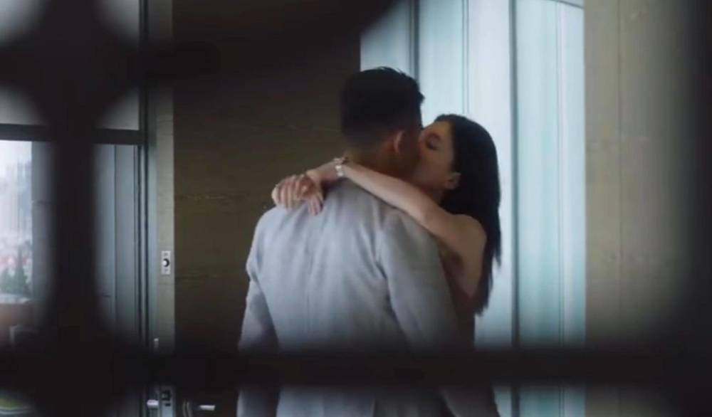 王漫妮|《三十而已》预告：王漫妮旅行归来，帅哥追到门店，两人热情拥吻