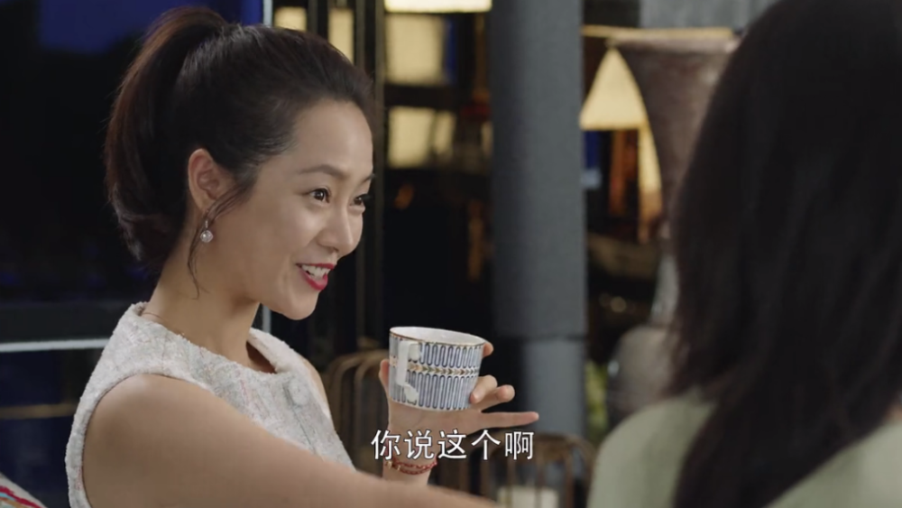 三十而已|《三十而已》陈屿激怒钟晓芹，王漫妮主动吻渣男？顾佳挑战富人圈