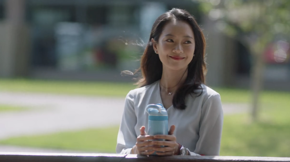 三十而已|《三十而已》陈屿激怒钟晓芹，王漫妮主动吻渣男？顾佳挑战富人圈