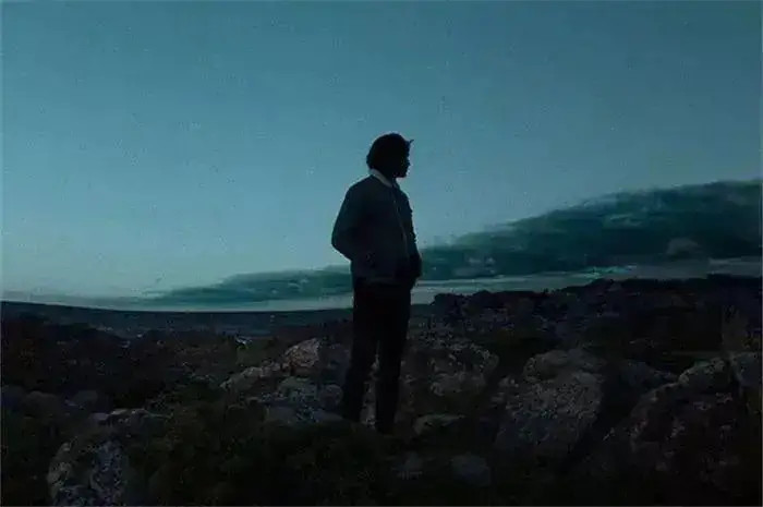 我真的好累累得快喘不过气累得快要压抑窒息累得想极速逃离