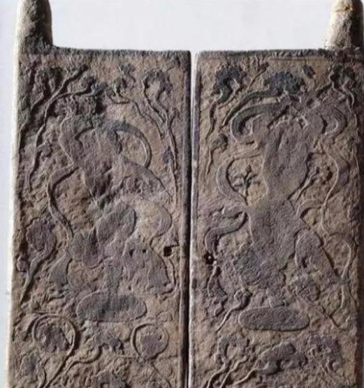 古墓|1985年盐池苏步井乡发现一座唐墓，未被盗走的石门，却成为国宝