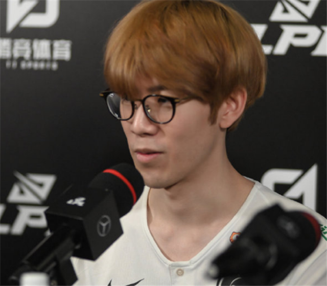 宁王为什么不喜欢rank？他亲口说出原因，并拿了阿水的招牌英雄