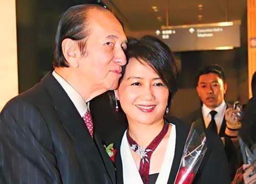 赌王何鸿燊最宠的四太年轻美照曝光说是人间仙女一点都不为过