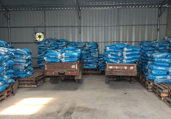 饲料|多雨天气，养猪场务必做好饲料的防霉、脱霉工作，保猪群健康！