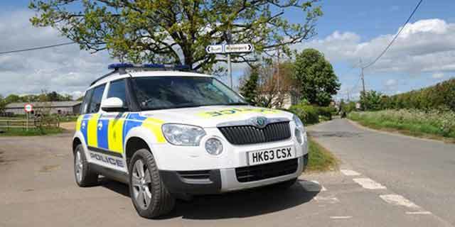 美国_社会|美国女子嫌男友不与她吵架将其一枪打倒，网友：他若真吵下场更惨