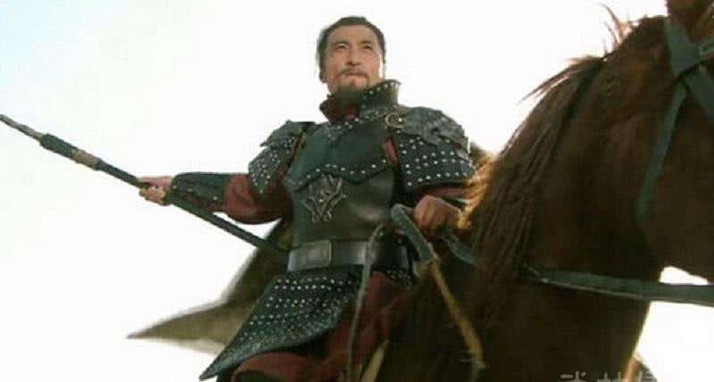 林冲|如果赤手空拳，此人是梁山武功第一，卢俊义和林冲联手也打不过他