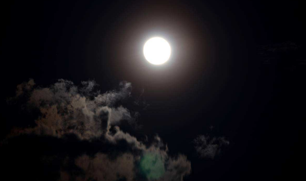 李商隐|李商隐《无题》诗古人都不敢轻易模仿，春晚导演仿一首，很有水平