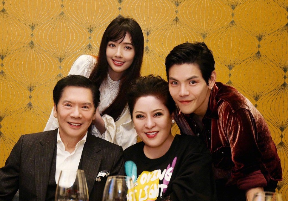 向佐|向太首度松口！转发向佐生日动态，发文透露郭碧婷已怀“鼠宝宝”