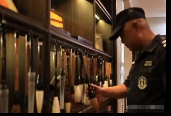 书法|保安大叔写得一手精妙的欧楷，法度严谨，被誉为书坛“扫地僧”