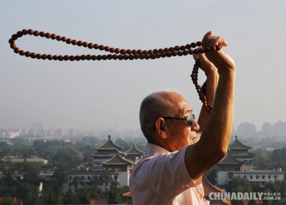 北京景山公园|北京应急响应调为三级 市民晨练健身忙