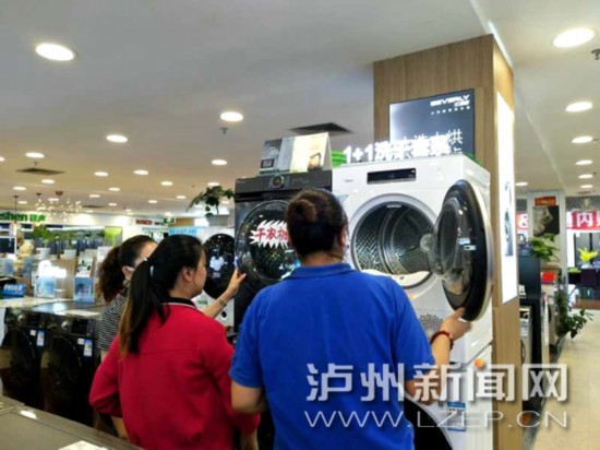 衣服久晾不干 干衣機(jī)、除濕器進(jìn)入熱銷時(shí)節(jié)