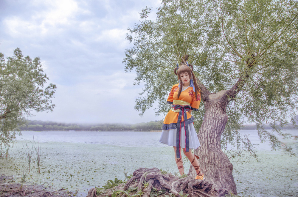 每日图鉴大赏,《秦时明月》高月cos,天真无邪的小公主!_腾讯新闻