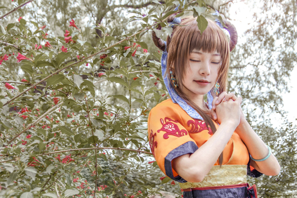 每日图鉴大赏秦时明月高月cos天真无邪的小公主