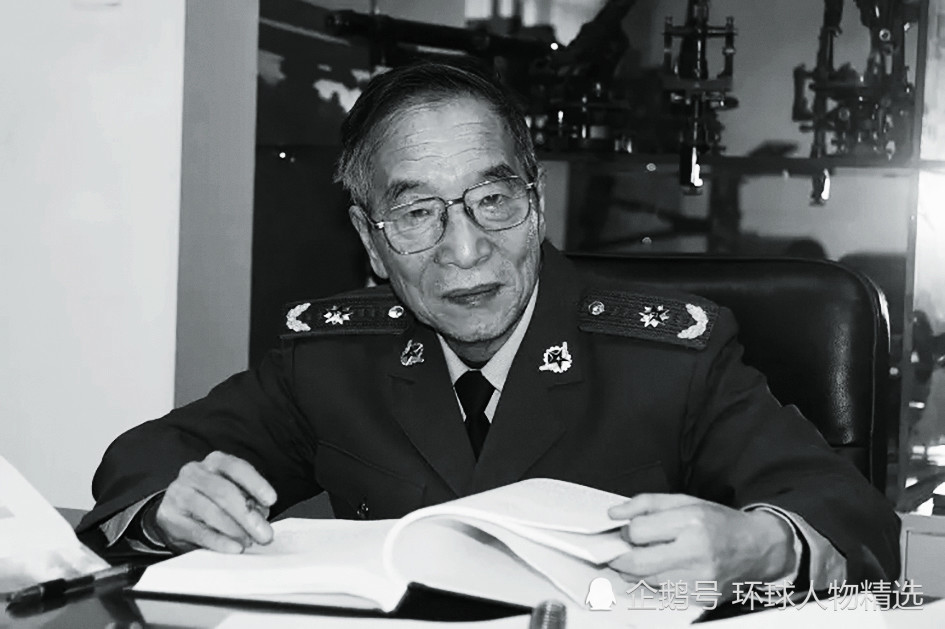 许其凤|北斗先驱许其凤院士病逝：长年累月熬夜，饿了就吃一顿泡面凑合