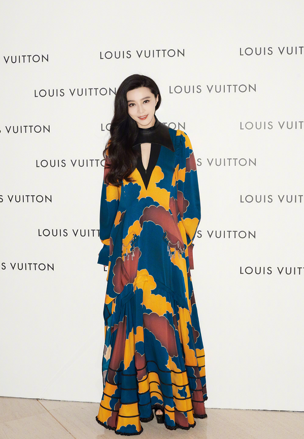 范冰冰|范冰冰大胆挑战女团造型，染绿发画烟熏妆，网友：准备选秀复出？