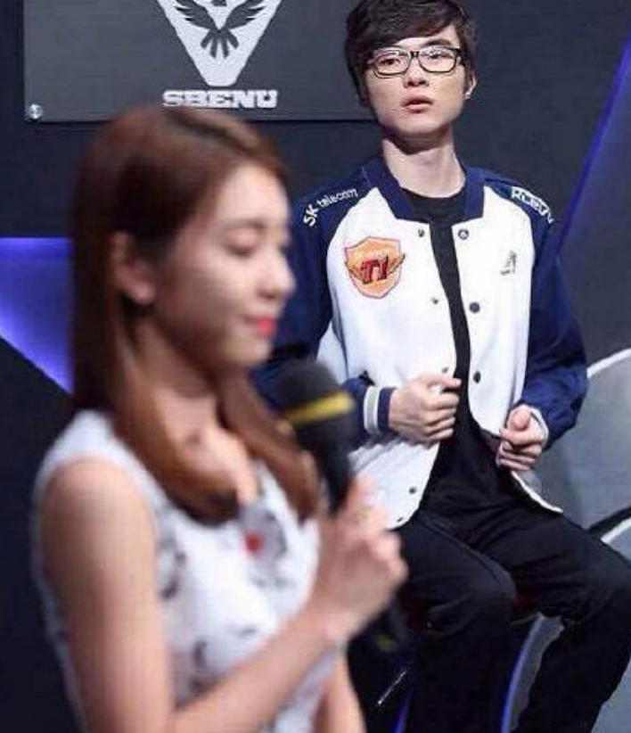 DWG中单被韩国知名女星示爱，faker却躺枪，怎么回事？