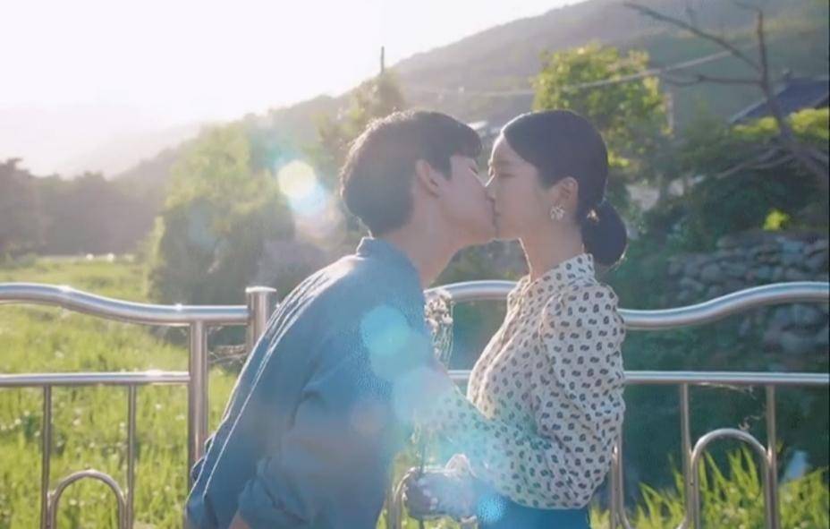 金秀贤|金秀贤新剧收视再下滑，男女主接吻后就分手，哥哥“黑化”成槽点