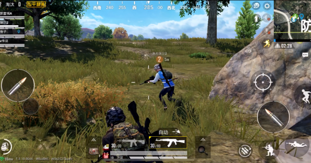 的枪械,并且就算在裸枪的状态下,压枪也有一定难度,放到新手玩家手中