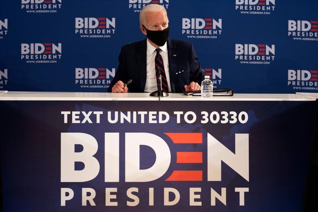 特朗普|民调显示拜登已领先15个百分点，特朗普：民调都是假的！