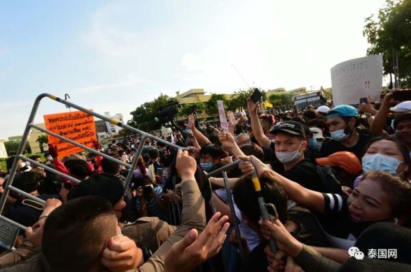泰国_时政|泰国示威游行大爆发！疫情还没过，数千民众就要赶巴育下台