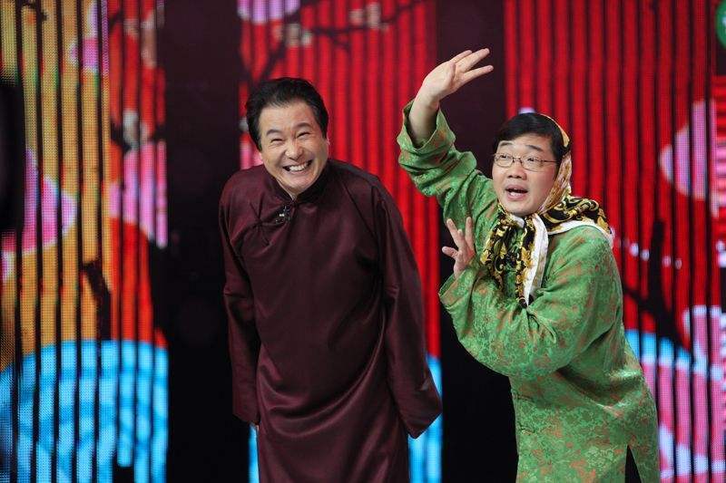 在和奇志闹矛盾的时候,大兵就认识了赵卫国,几番畅谈后,觉得在相声