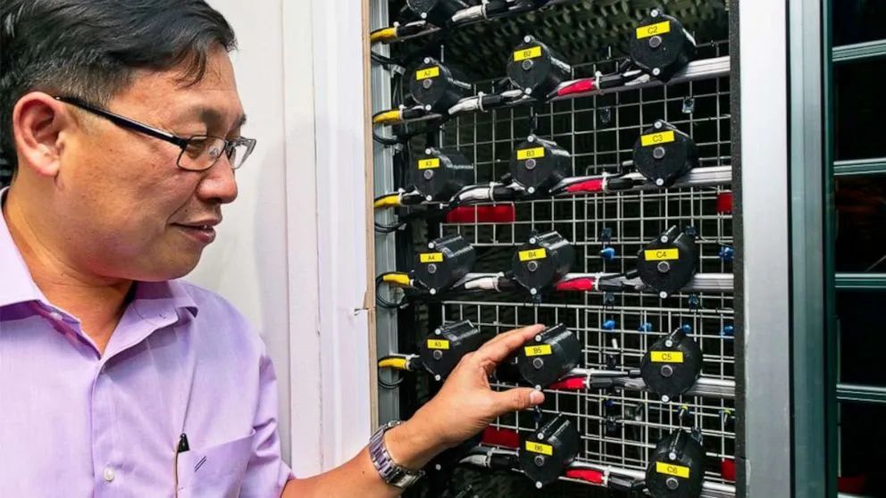 窗户|在窗户上安装“巨型降噪耳机”，既可通风，又可将噪音减半