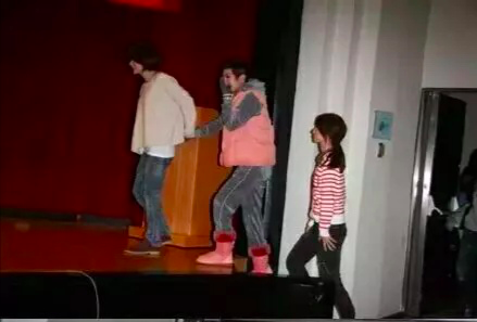 友谊|你看错姐姐了，我们乘风破浪从不靠撕：别再对女性友谊抱有偏见