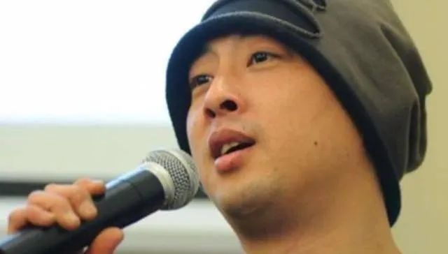 心肌梗塞|知名喜剧人突发心梗去世，曾发厌世信息！有这些预兆要注意