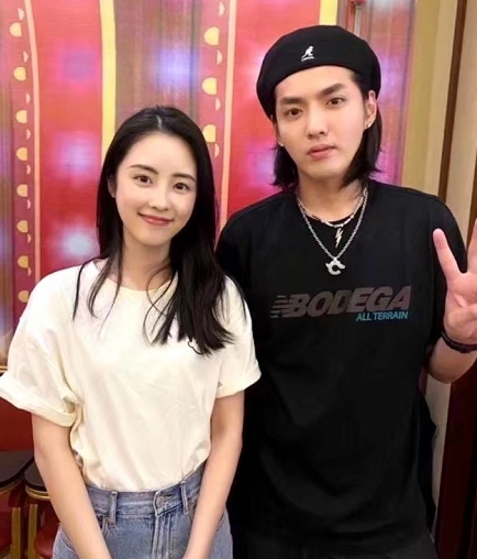 吴亦凡|谁和吴亦凡同框都显“头大”，唯独杨紫不一样，网友：我没眼花吧