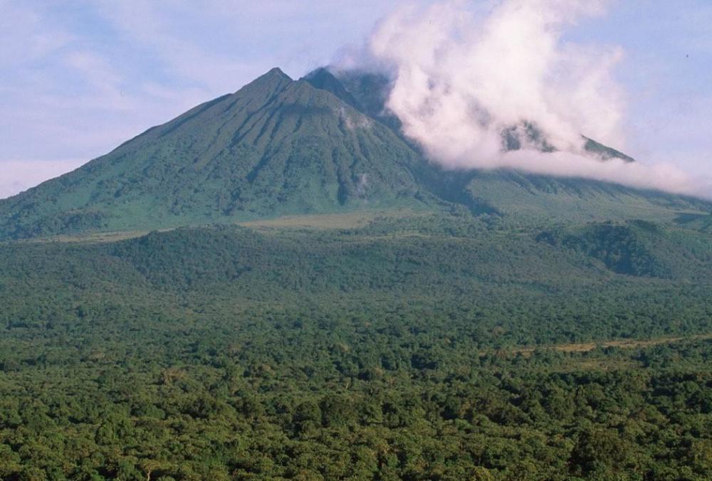 基伍湖|非洲中部的“基伍湖”为什么会有“奇湖”和“杀人湖”的别称？