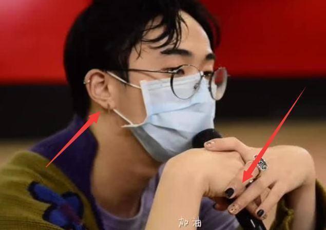 伊能静|伊能静儿子哈利恋爱了？用心示爱并高调表白异性：就爱你凸凸的颧骨