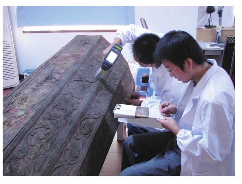 彩绘|吐尔基山辽墓出土彩绘木棺及棺床的保护修复