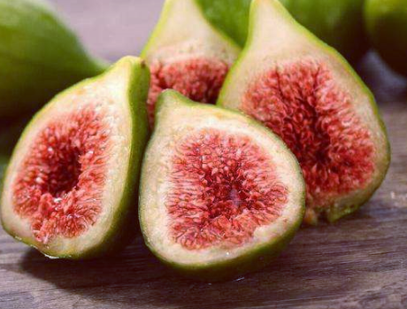 7月正当时的水果简单一煮早晚吃润肠还通便遇到我必买