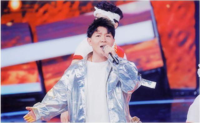 郭德纲三顾茅庐却没请动卢鑫,这个相声新势力到底有何本事?