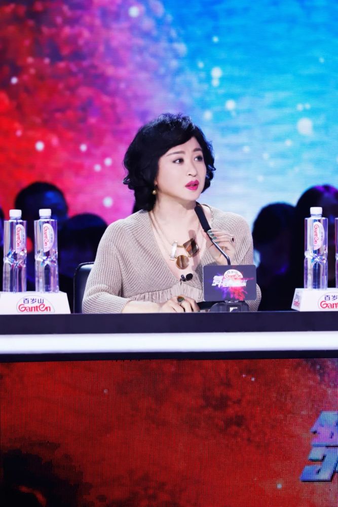 《舞者》李祎然月下起舞引赞叹,宋雨版徐志摩浪漫唯美_腾讯新闻