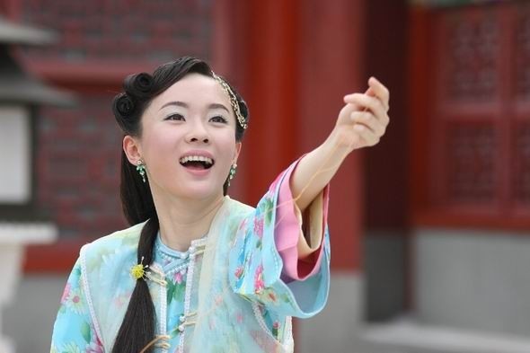 她扮演的经典角色也有很多,《最后的格格》《聊斋志异》《少年天子》