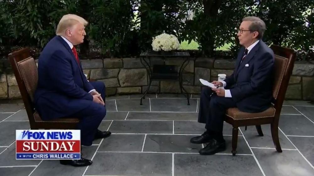 特朗普|嘴上怒斥虚假背后调整竞选策略，多项民调落后拜登的特朗普慌了吗？