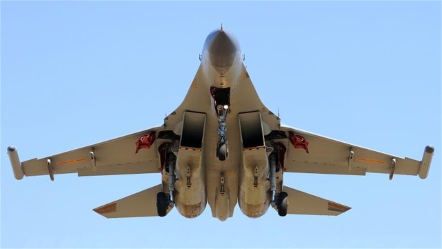 很多技术借鉴了俄罗斯战斗机,而发动机也是俄罗斯的al-31涡扇发动机