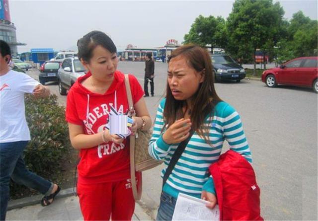 凤姐|那位宁死在美国也不回国的罗玉凤，如今口风一转：中国好像还不错