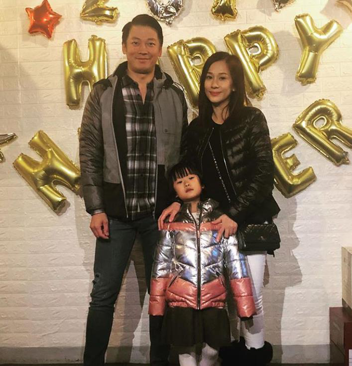 文颂娴|文颂娴庆祝44岁生日，“七魔女”闺蜜团仅一人现身，佘诗曼未露面
