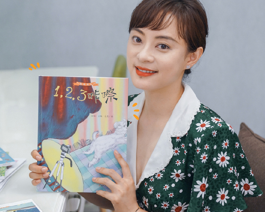 孙俪|被嘲没女人味后，孙俪近照留长头发露美背展少女身材，星星眼超抢镜