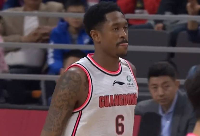 广东男篮|赔了夫人又折兵！广东外援马尚疑感染新冠，球队夺冠计划恐落空！