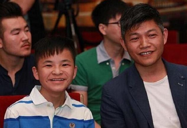 了原有的生活面貌,期间也发生了很多感动的故事,出现了许许多多的英雄