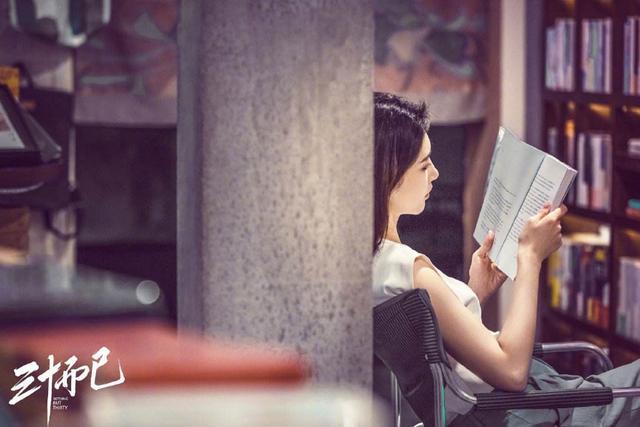 暑期档|上映3天热度第一，评分8.2，暑期档高口碑电视剧诞生