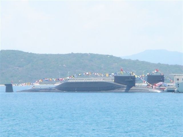 中国096级战略核潜艇还会有龟背吗