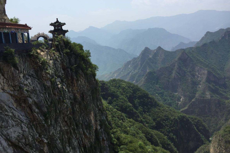 北京|北京不输九寨沟的景点，人称京西“小五岳”，因私建别墅让人驻足