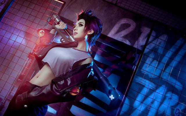 荒野乱斗cos秀雅琪太可爱杰西变大长腿比比小蛮腰吸人眼球