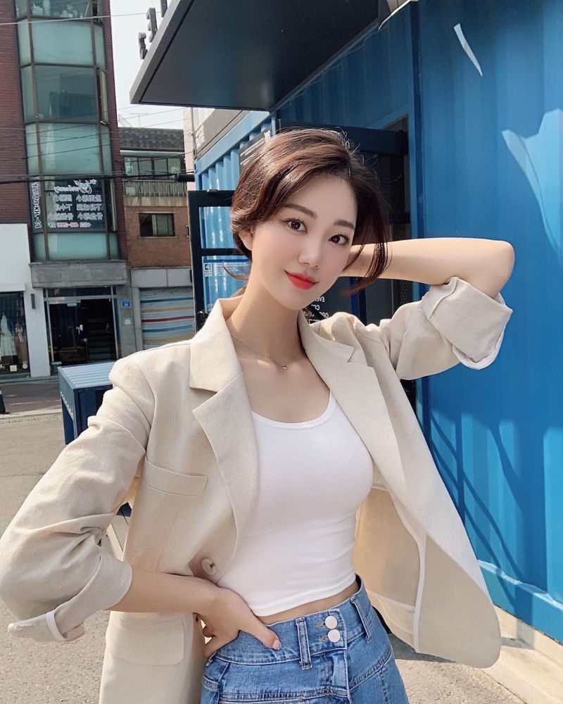 ins韩国美女:明眸皓齿,越看越耐看,你给几分?