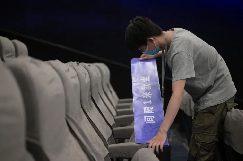 票房|阔别178天电影院复工，普遍降价票房低，有电影一张票只赚一毛钱